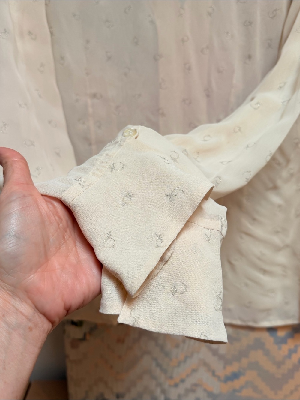 CACHAREL Y2K era Sheer Beige Metallic Print Viscose Blouse Top Sz Small - Picture 6 of 8